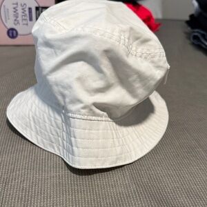 lululemon athletica White Bucket Hat